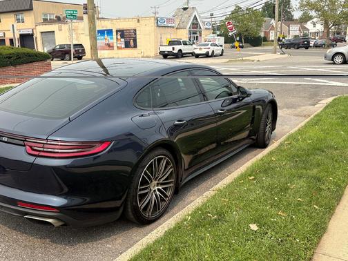Blue 2018 Porsche Panamera Panamera