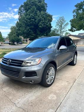 Gray 2012 Volkswagen Touareg VR6 Executive