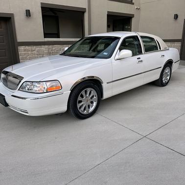 2003 Lincoln Town Car Cartier