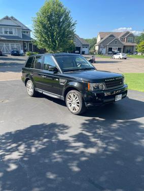 Black 2011 Land Rover Range Rover Sport HSE
