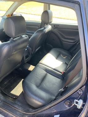 2005 Pontiac Vibe Base