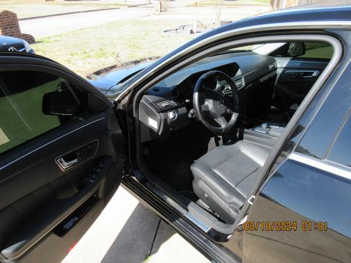 Black 2010 Mercedes-Benz E-Class E 350