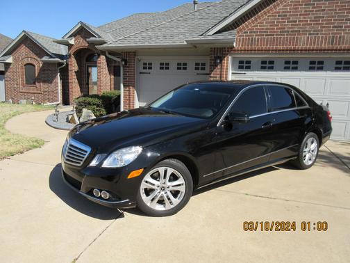 Black 2010 Mercedes-Benz E-Class E 350