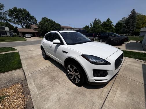 2019 Jaguar E-PACE SE
