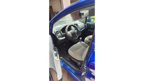 Blue 2015 Nissan Versa Note SV
