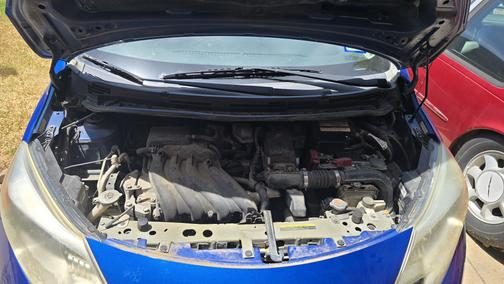 Blue 2015 Nissan Versa Note SV