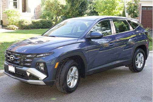 2025 Hyundai TUCSON SE