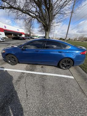 Blue 2018 Ford Fusion SE