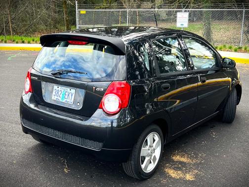 2009 Pontiac G3 Base