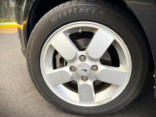 2009 Pontiac G3 Base