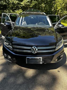 2012 Volkswagen Tiguan SEL