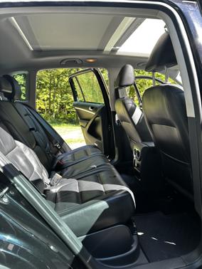 2012 Volkswagen Tiguan SEL