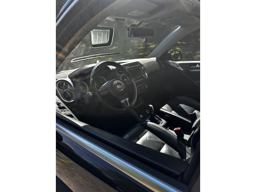2012 Volkswagen Tiguan SEL