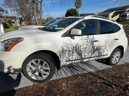 2011 Nissan Rogue SV