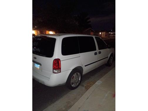 White 2008 Chevrolet Uplander LS
