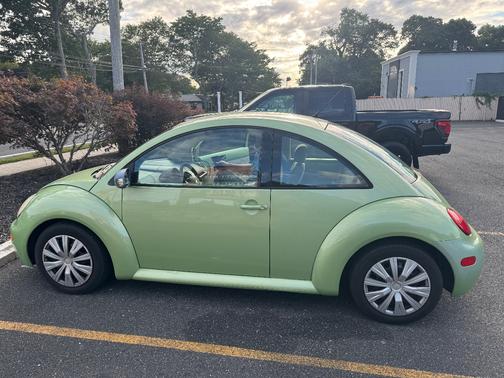 2004 Volkswagen New Beetle GL