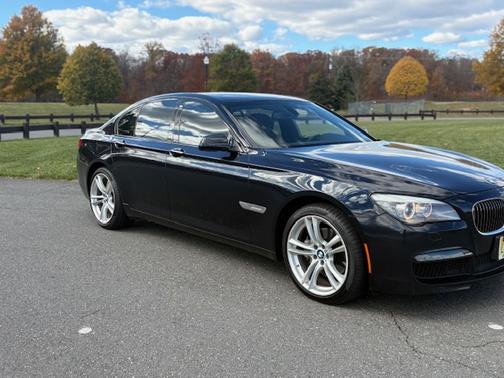 2011 BMW 740 i
