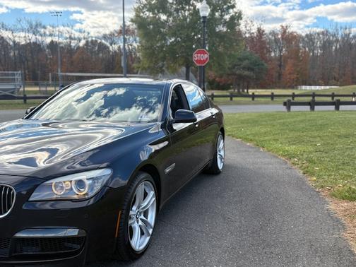 2011 BMW 740 i