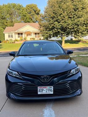 Green 2018 Toyota Camry LE