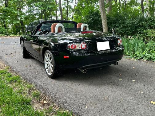 Black 2006 Mazda MX-5 Miata Grand Touring