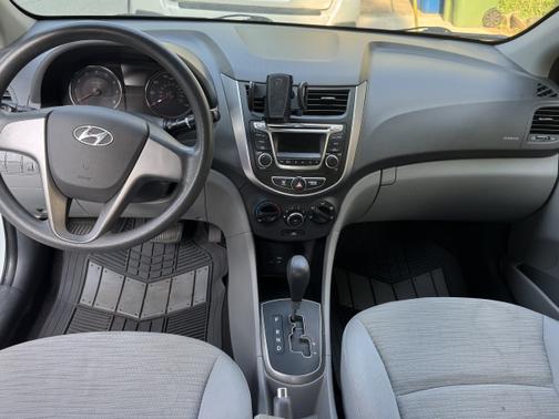 2015 Hyundai Accent GLS