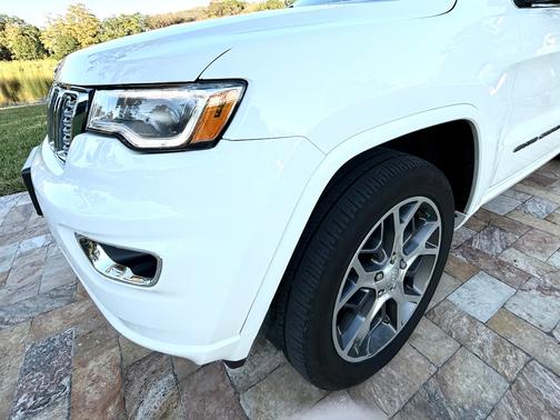 2020 Jeep Grand Cherokee Overland