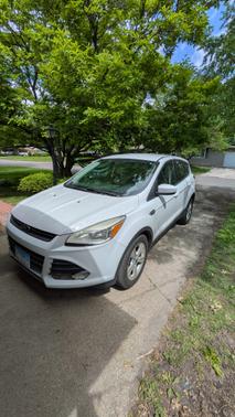 White 2014 Ford Escape SE