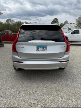 Silver 2021 Volvo XC90 T6 Momentum