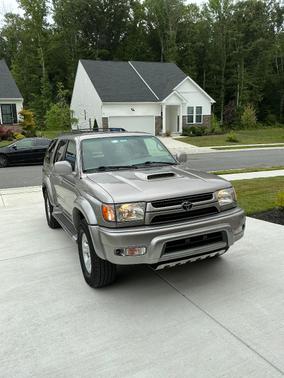 Silver 2002 Toyota 4Runner SR5