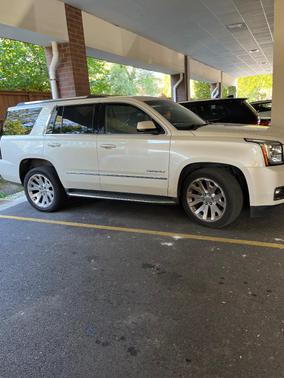 White 2015 GMC Yukon Denali