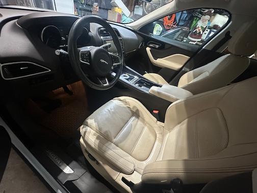 2018 Jaguar F-PACE 25t Prestige