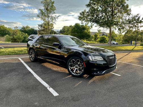 2018 Chrysler 300 S