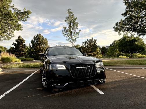 2018 Chrysler 300 S