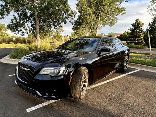 2018 Chrysler 300 S