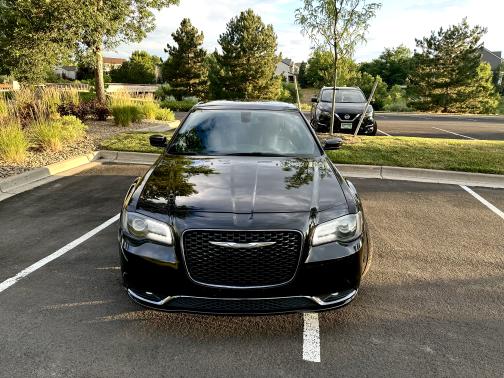 2018 Chrysler 300 S