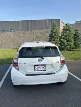 2014 Toyota Prius c Two
