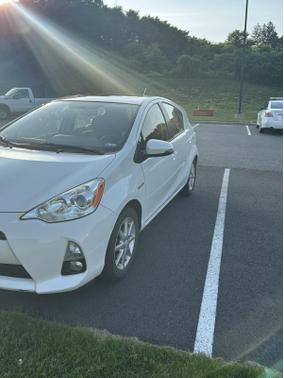 2014 Toyota Prius c Two