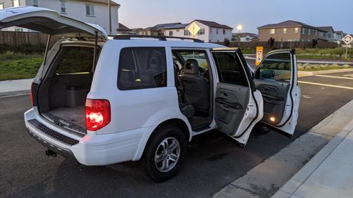 White 2005 Honda Pilot EX-L