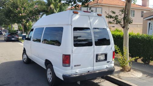 2008 Ford E150 Base