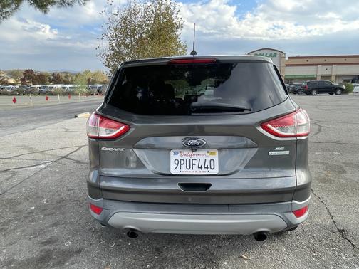 Gray 2016 Ford Escape SE