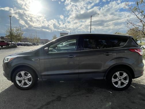 Gray 2016 Ford Escape SE