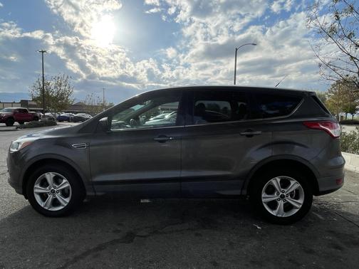 Gray 2016 Ford Escape SE