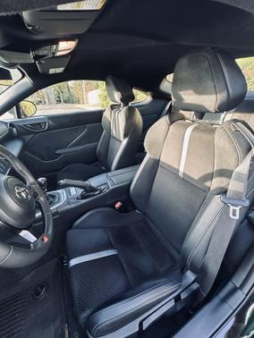 2025 Toyota GR86 Premium