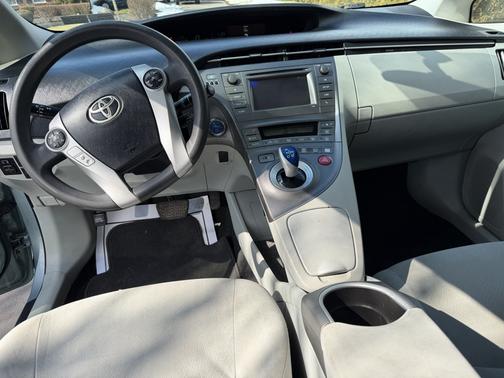 2013 Toyota Prius Two