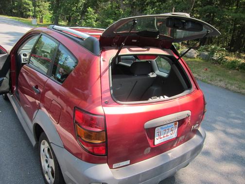 2004 Pontiac Vibe Base