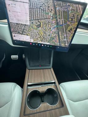White 2025 Tesla Model X AWD