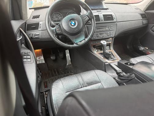 Black 2005 BMW X3 2.5i