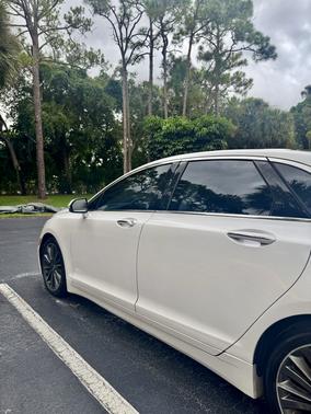 White 2014 Lincoln MKZ Base