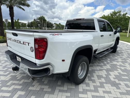 2024 Chevrolet Silverado 3500 WT