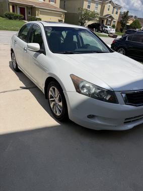 White 2010 Honda Accord EX-L